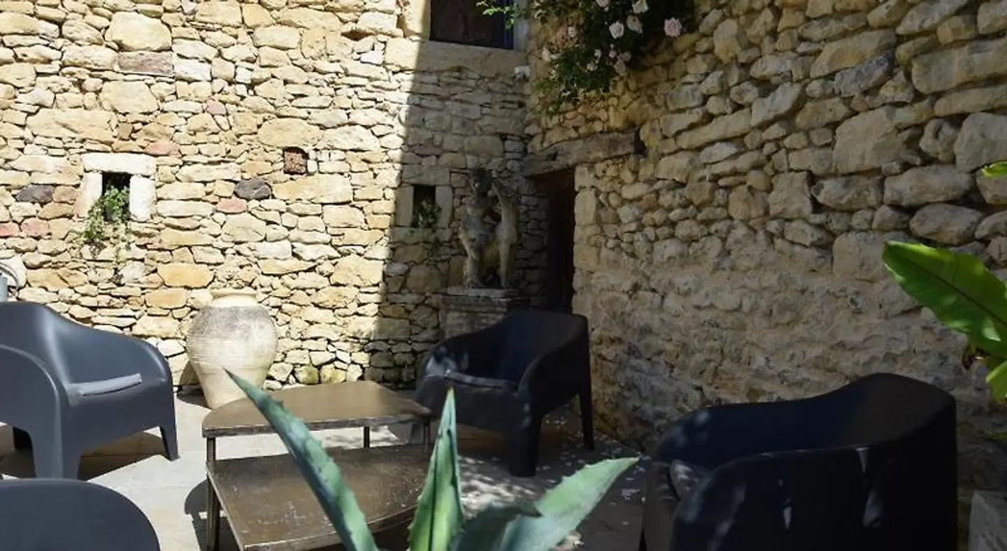 L'Intemporelle EXTERIOR