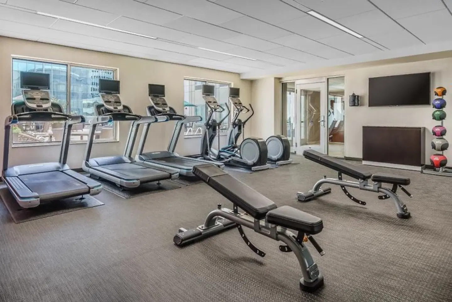 Courtyard by Marriott Charlotte City Center SPORTS_AND_LEISURE