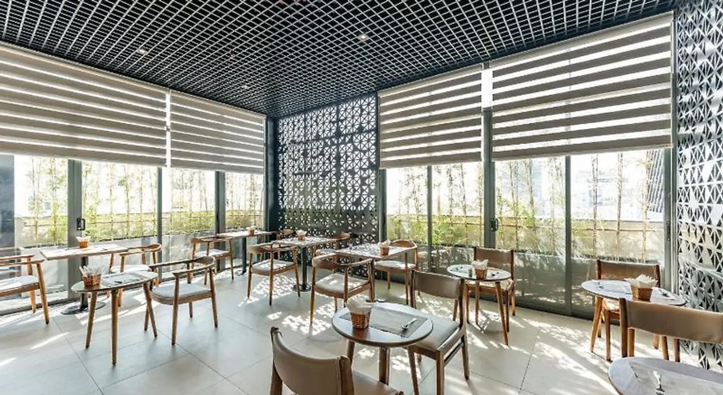 Thanh Long Hotel Restaurant