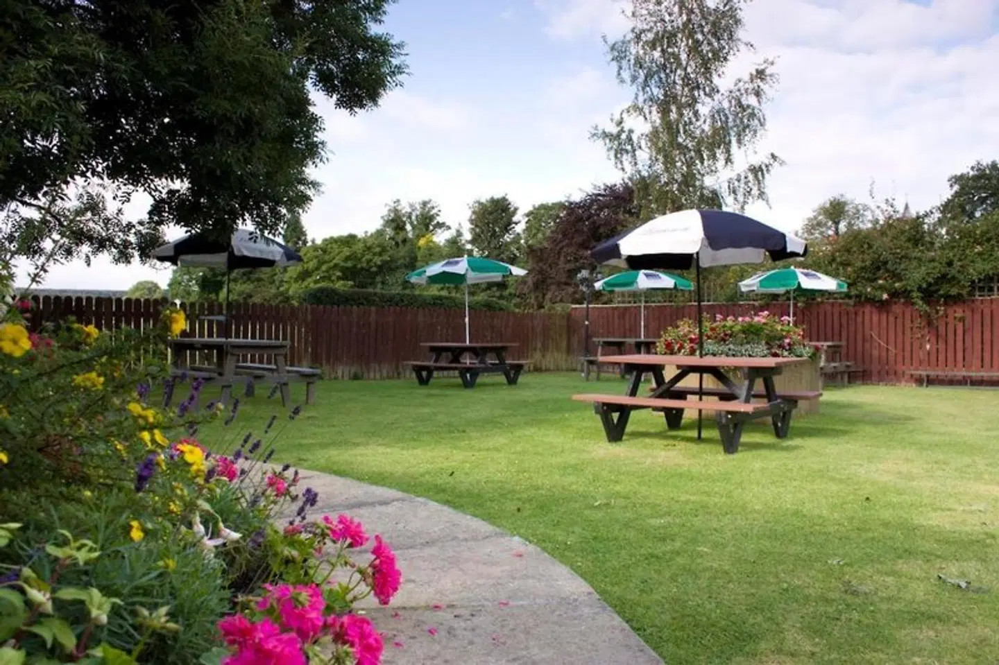 The Tankerville Arms Garten