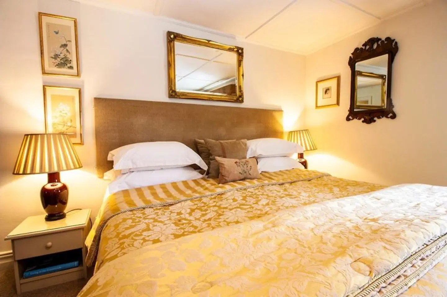 The Tankerville Arms ROOM_EXAMPLE