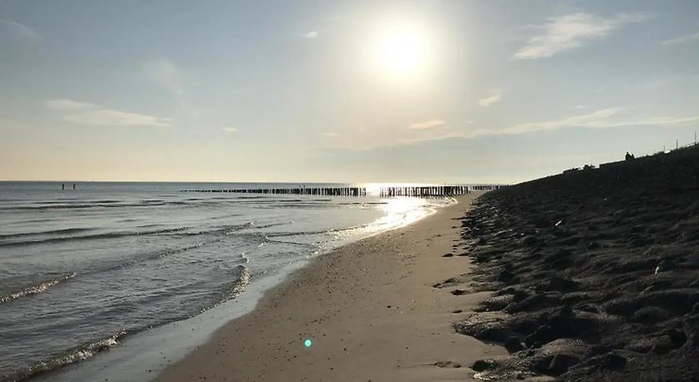 Slapen aan de Bosweg Strand