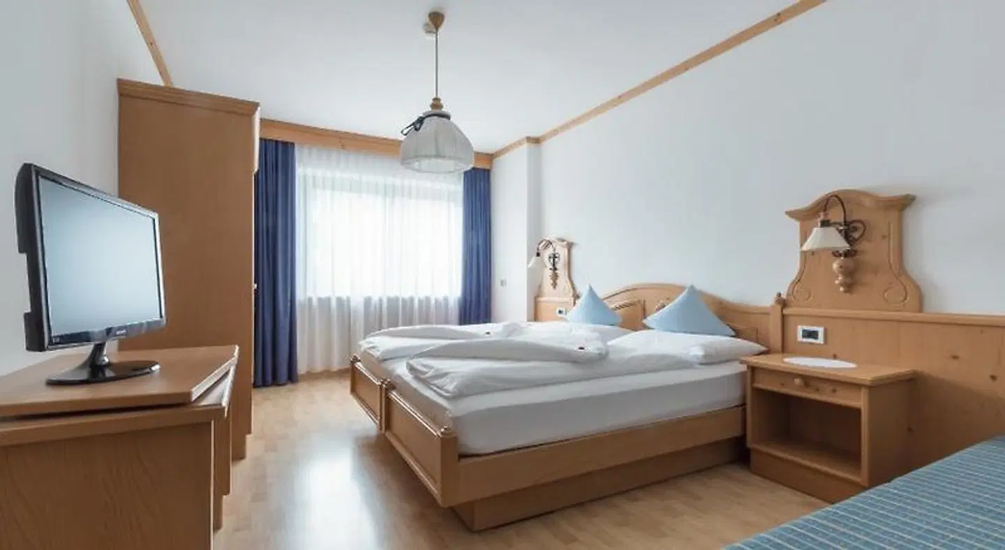 Pension Garden Hotel ROOM_EXAMPLE