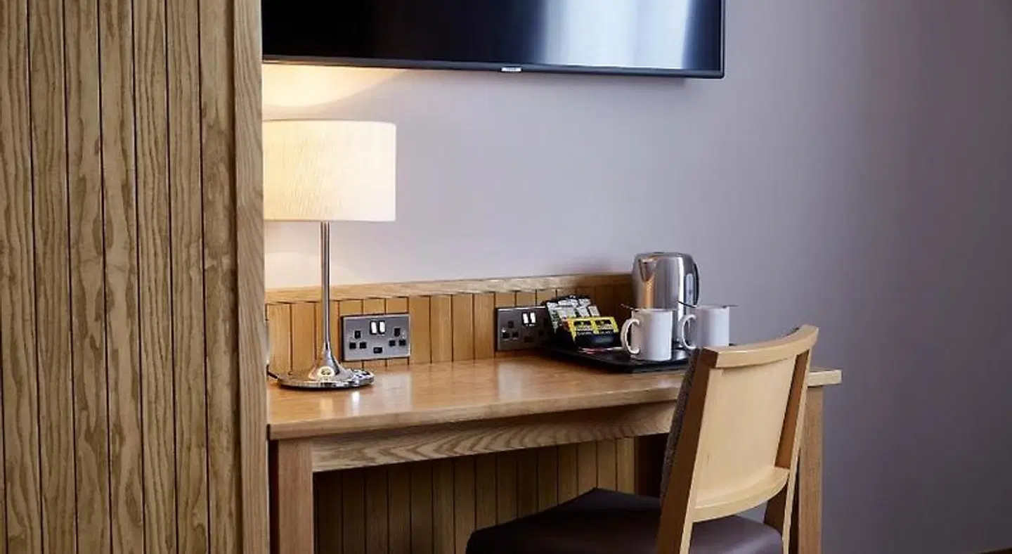 The Churchill ROOM_EXAMPLE