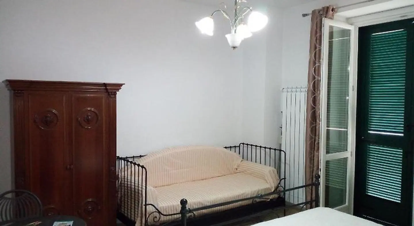 Annabella's Country House ROOM_EXAMPLE
