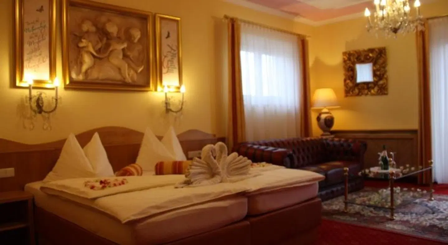 City Hotel Neunkirchen ROOM_EXAMPLE