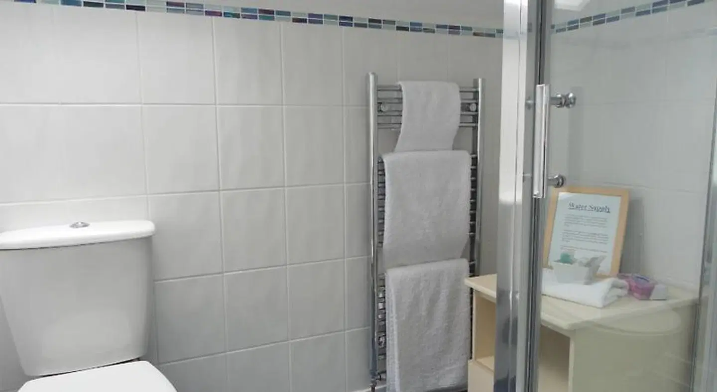 The Aidan Guest House Badezimmer