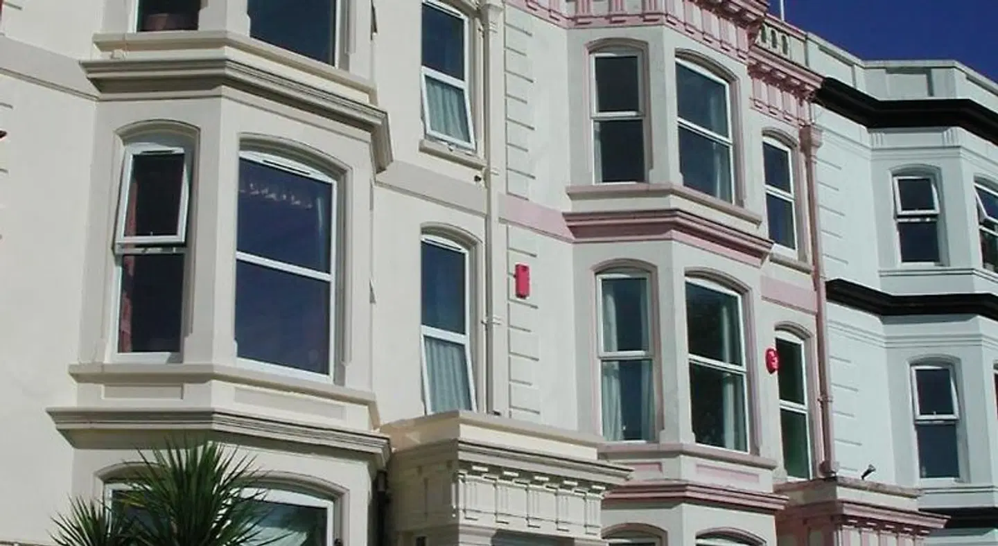 Mountbatten Hotel EXTERIOR