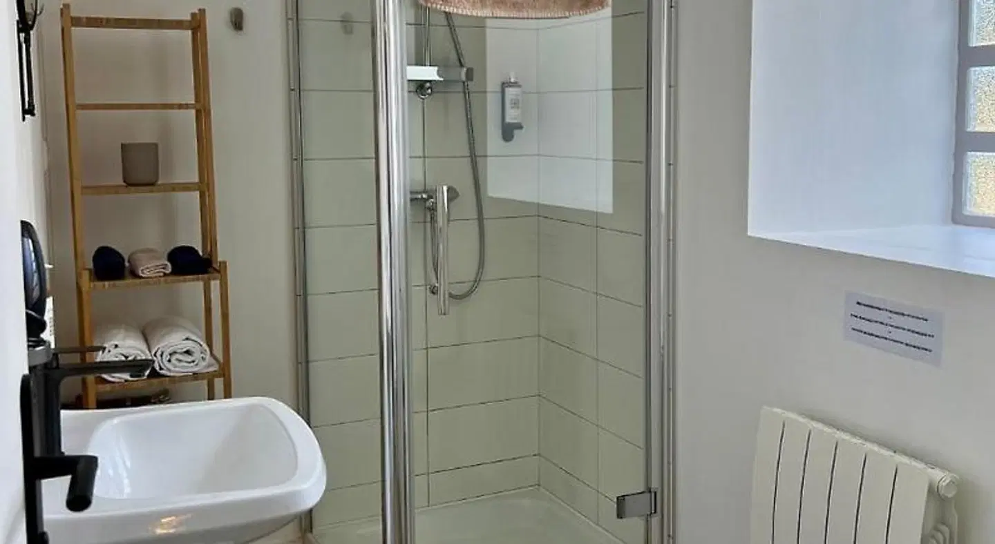 Flor du Mont Gite Badezimmer