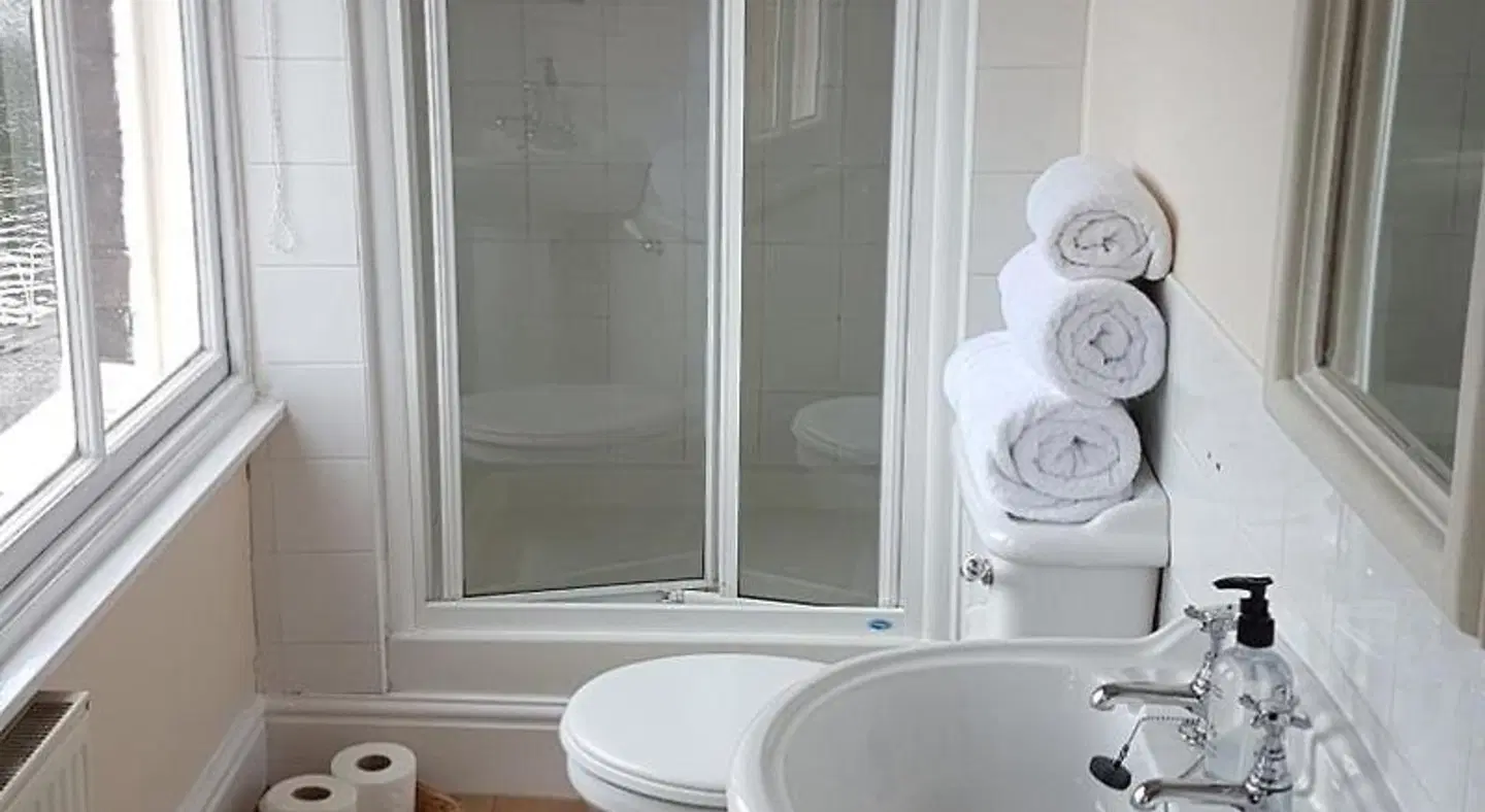 Waterfront Badezimmer