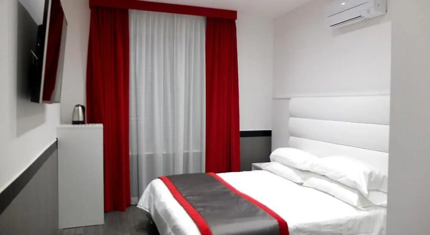 ASTORIA GOLDEN GATE ROOM_EXAMPLE