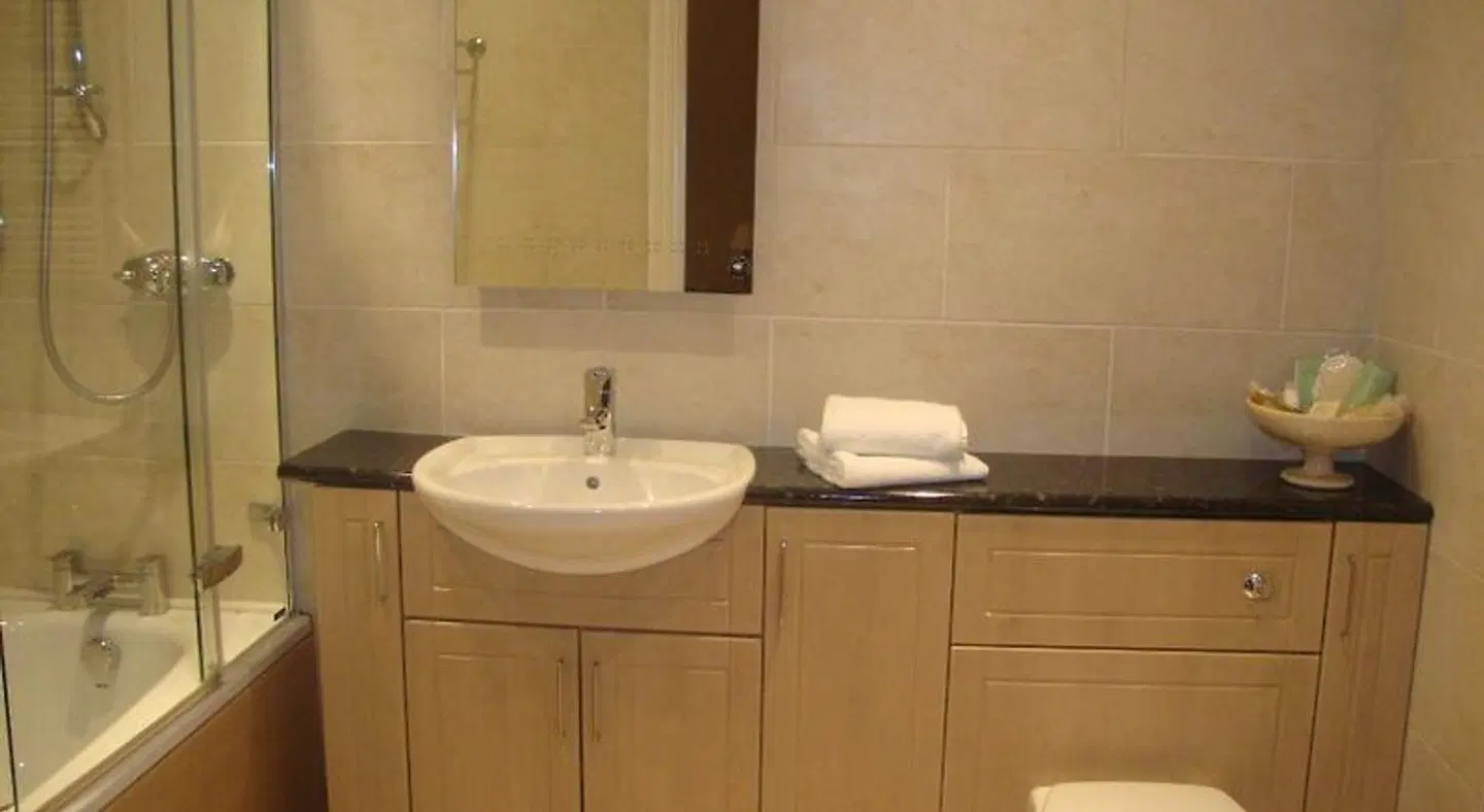 The Paddock Badezimmer