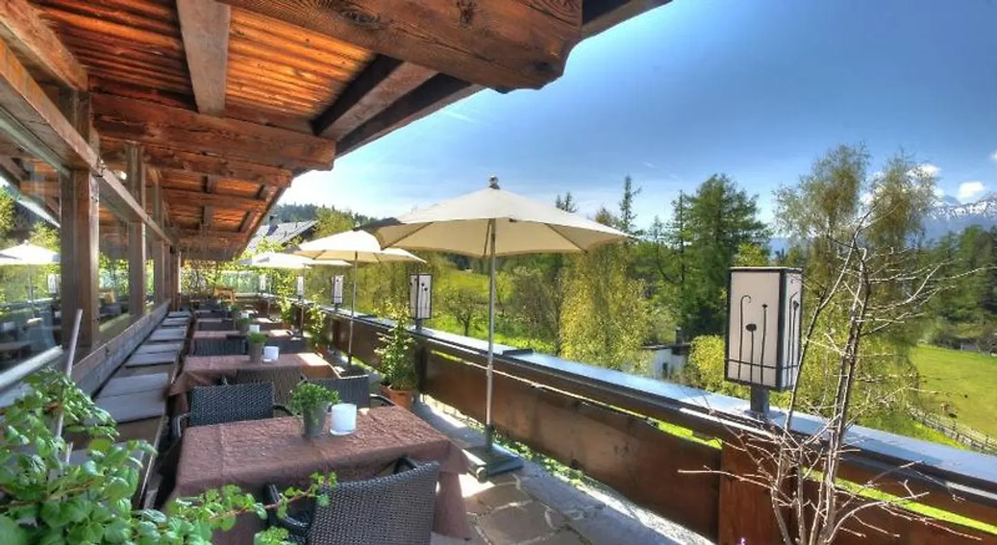 Alt-Mösern Terrasse