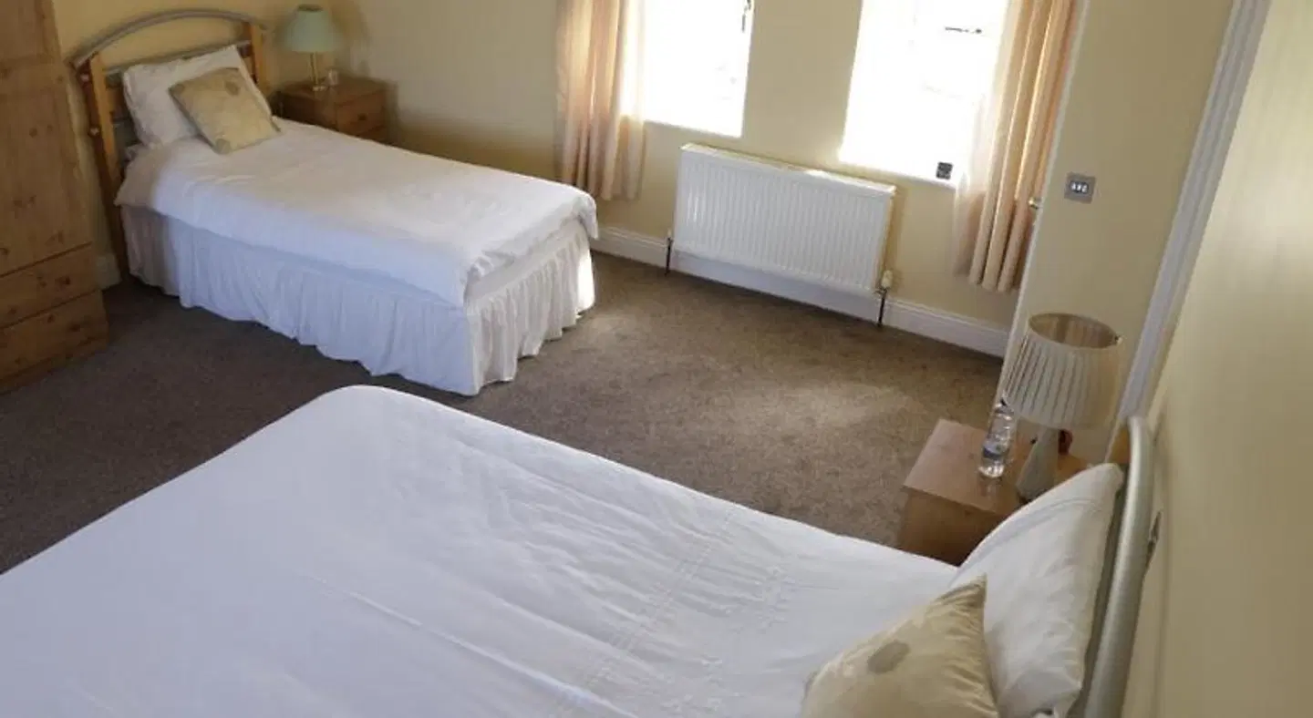 The Seaview Tavern ROOM_EXAMPLE