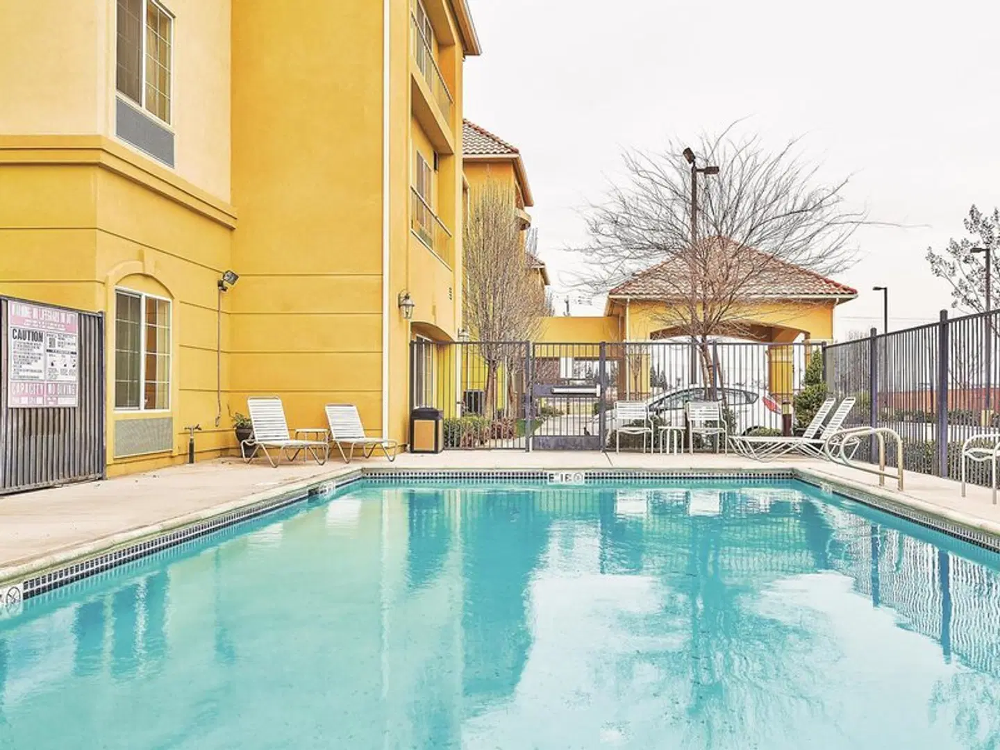 La Quinta Inn & Suites Fresno Northwest OUTDOOR_POOL