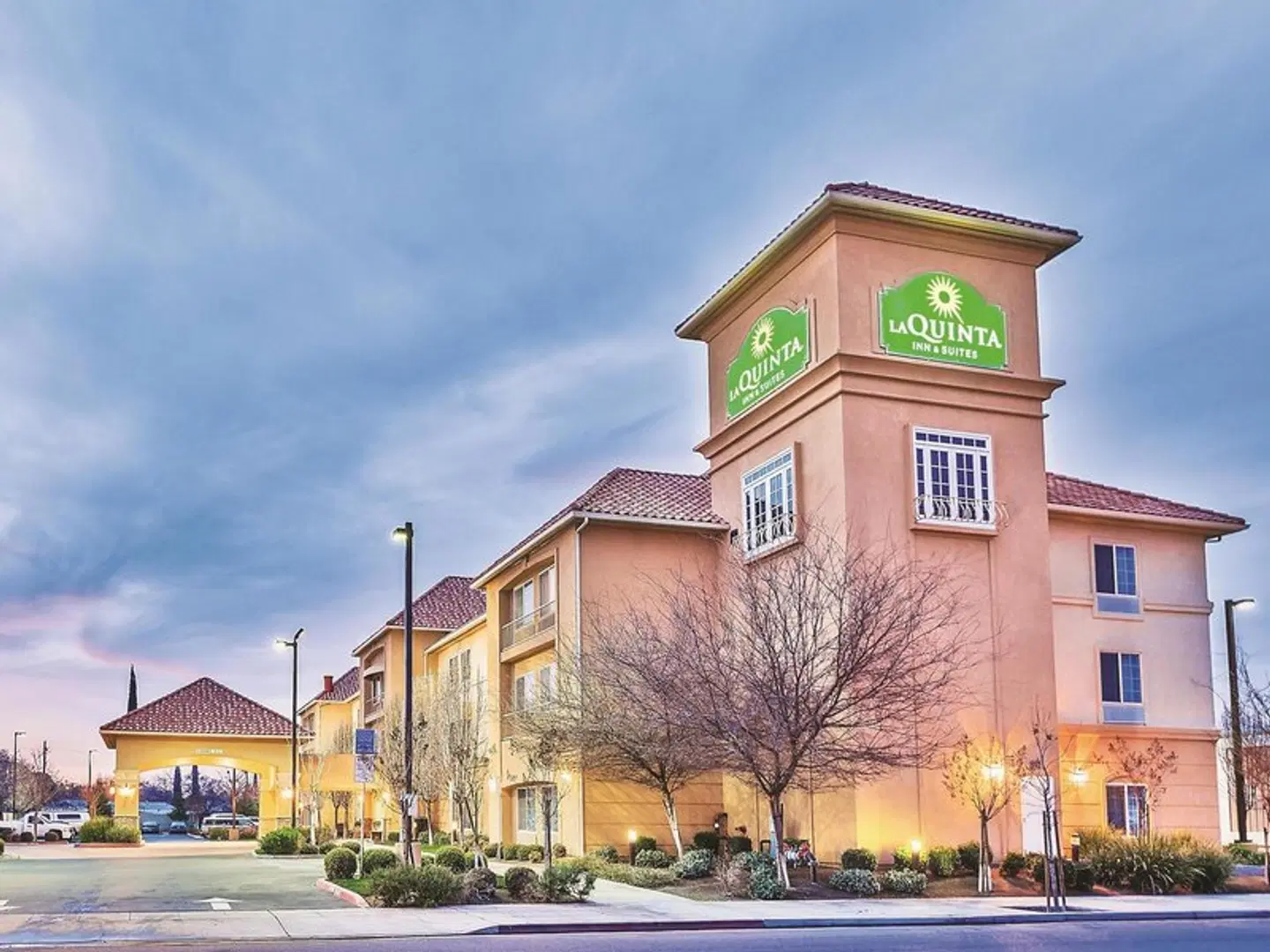 La Quinta Inn & Suites Fresno Northwest EXTERIOR