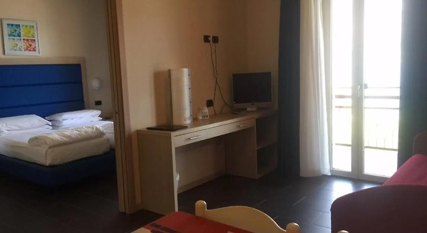 Anna ROOM_EXAMPLE