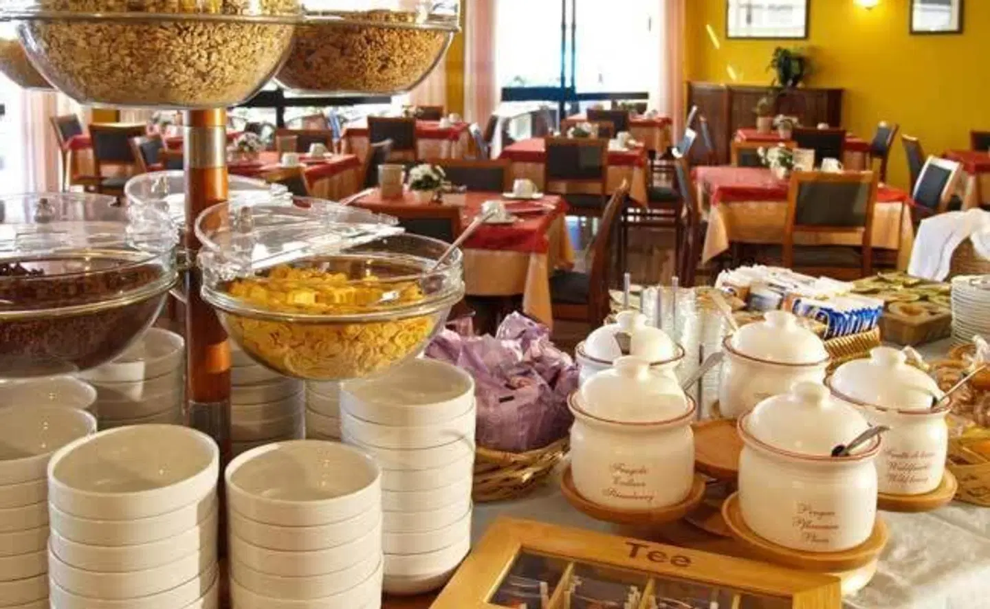 Anna Restaurant