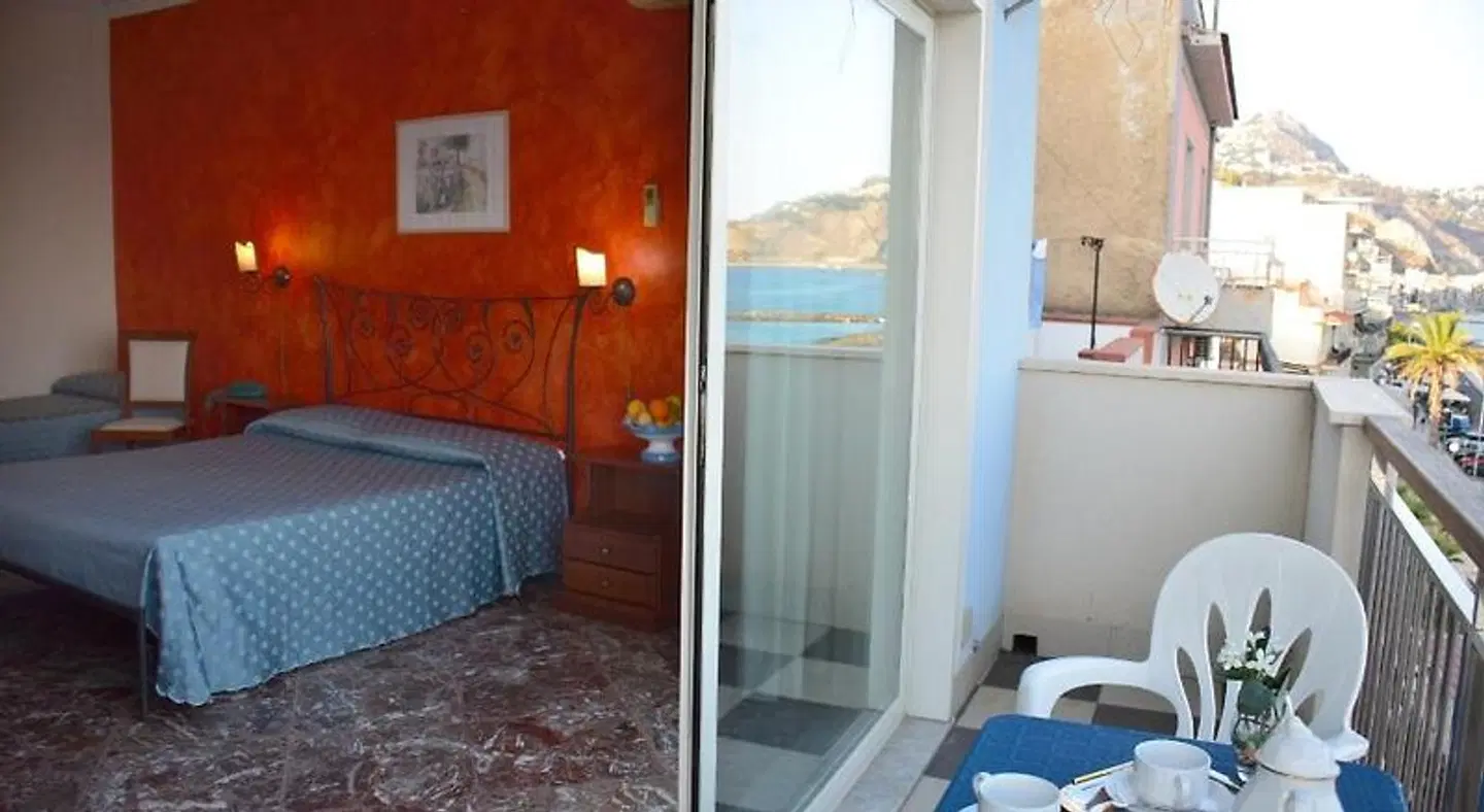 Costa Azzurra ROOM_EXAMPLE
