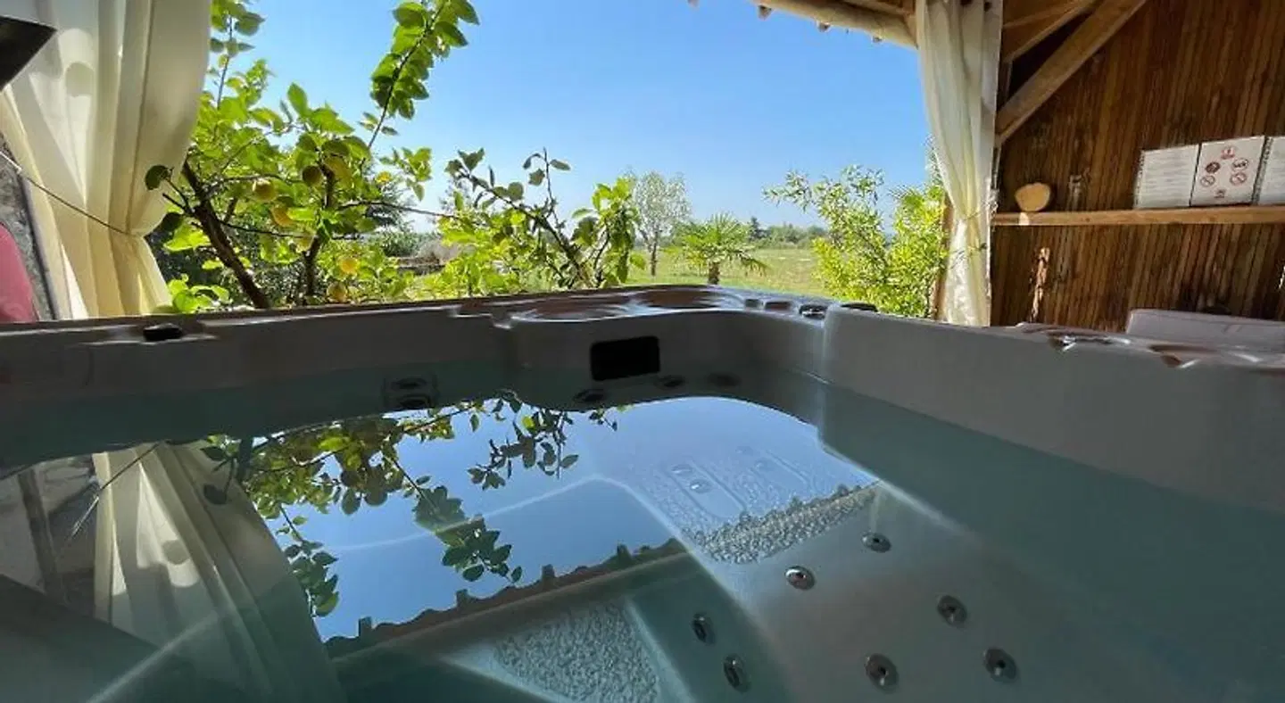 Chambres D'Hôtes La Ferme de la Croix OUTDOOR_POOL