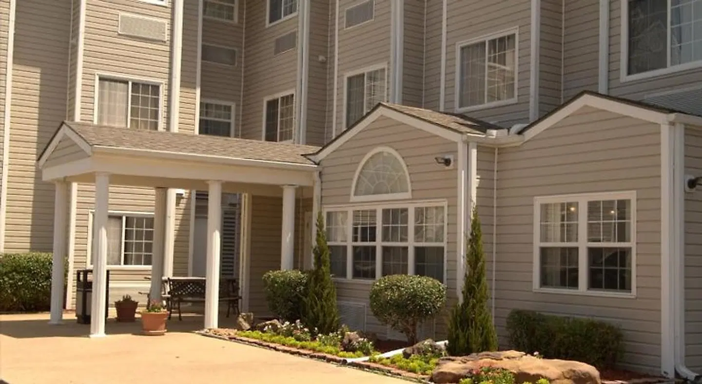 Inn at Expo Square EXTERIOR
