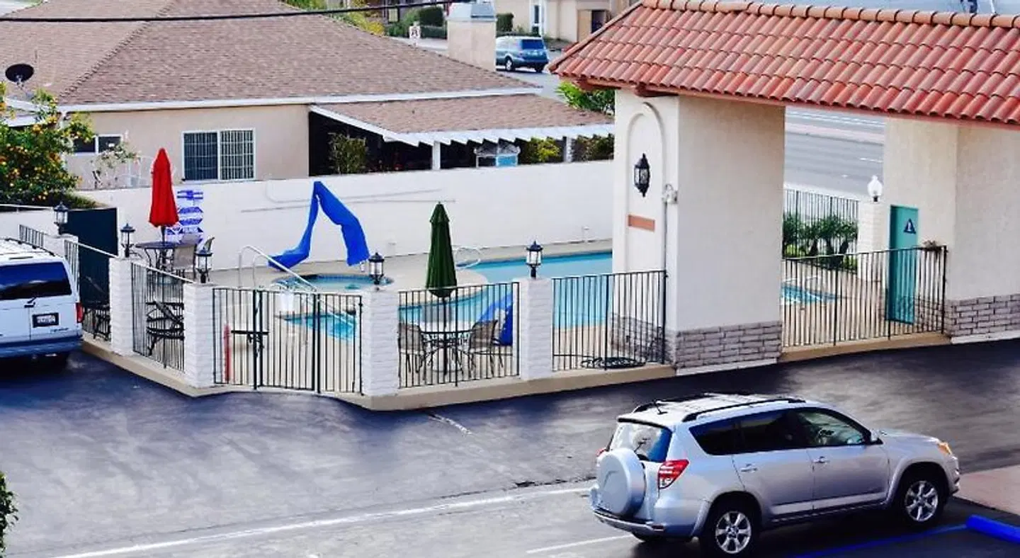 Days Inn by Wyndham Anaheim Near the Park Terrasse