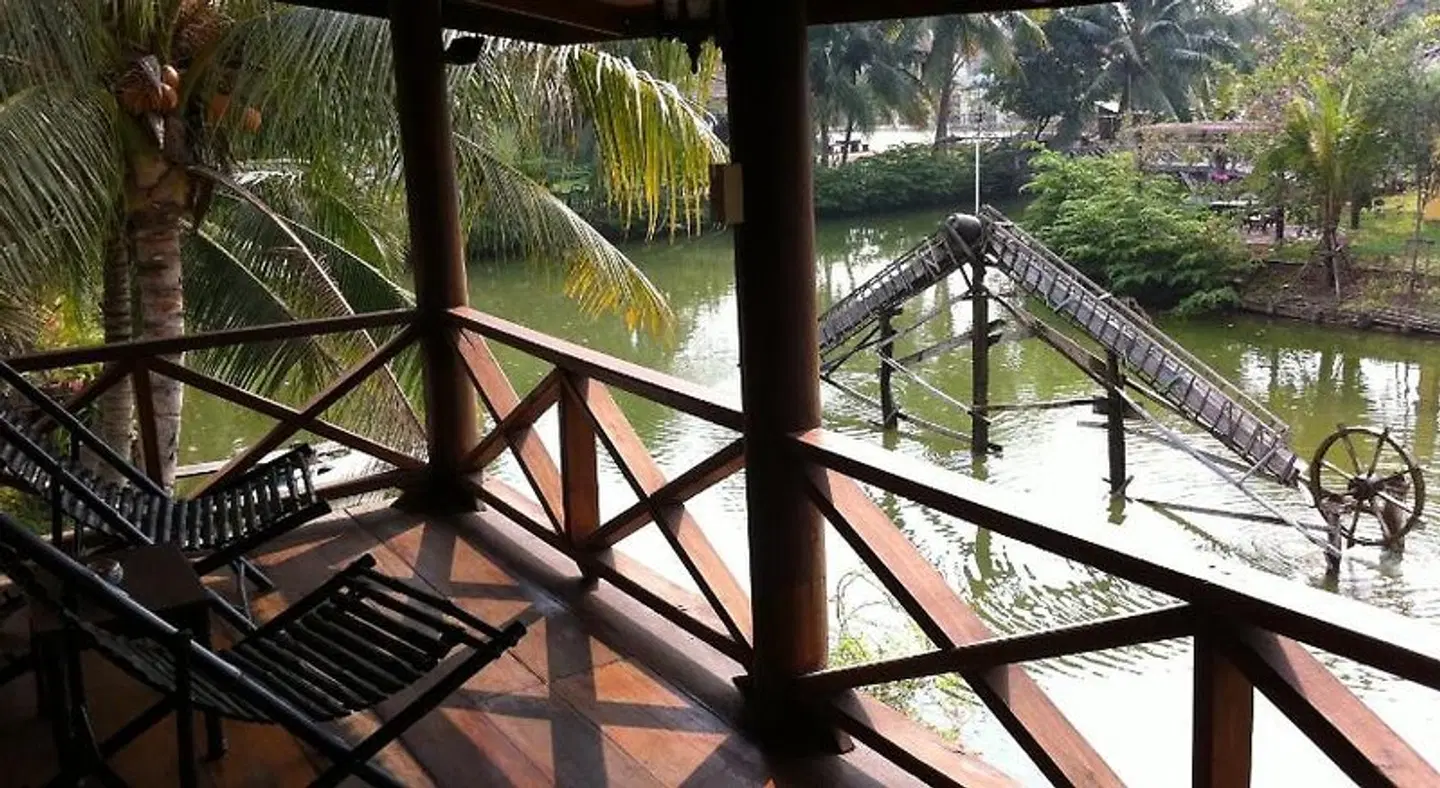 Baan Thai House Hallenbad