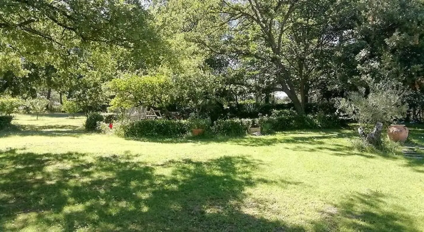 Le Mas des Escans Garten