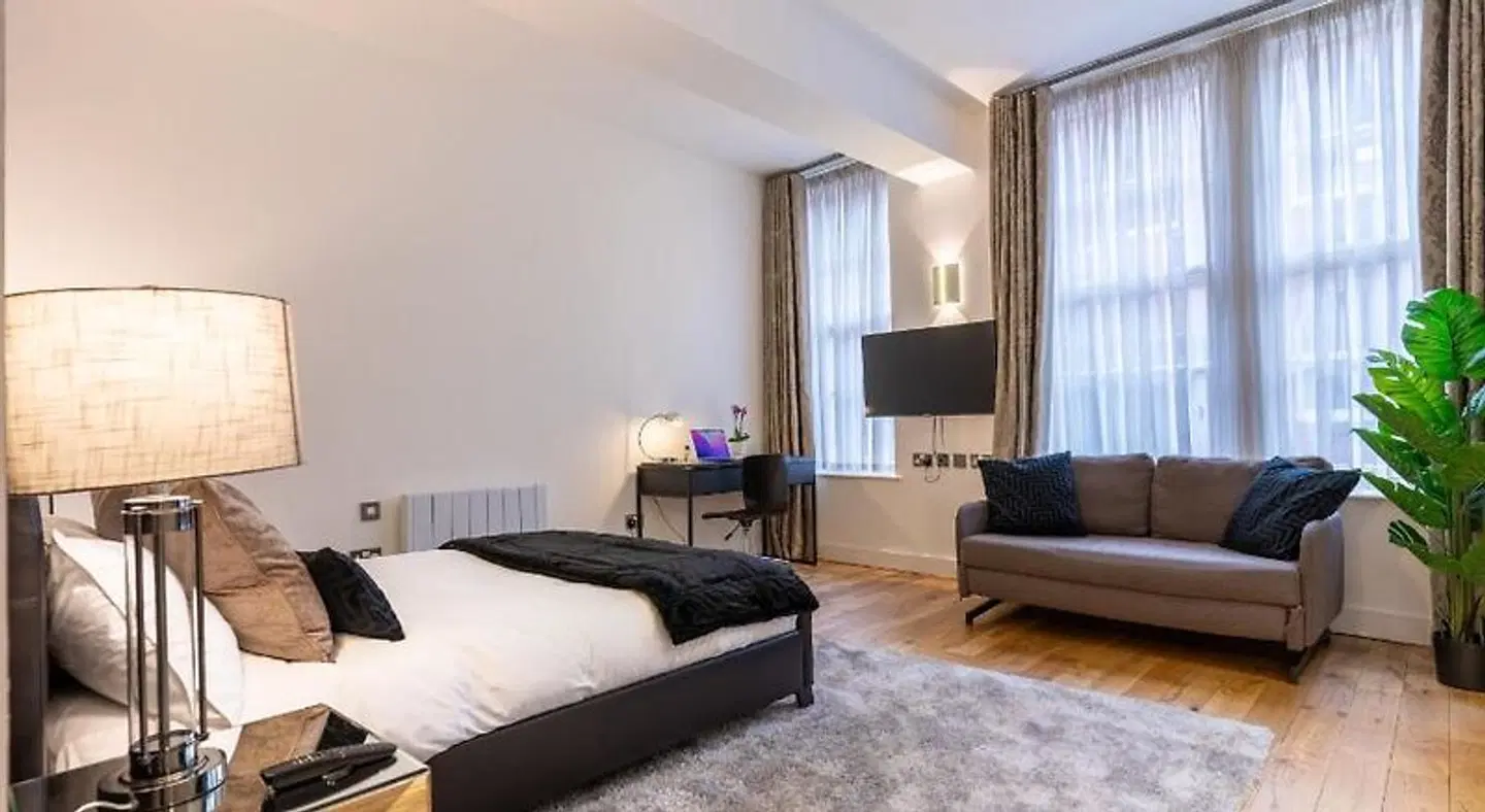 Sycamore Suites / Mandega House ROOM_EXAMPLE