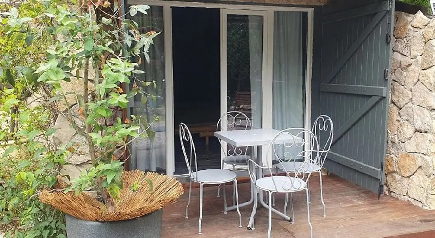 Le Donjon des Combes Terrasse