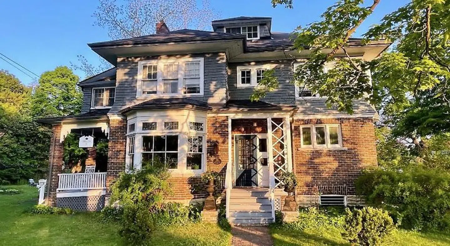 The Captain's House heritage bed & breakfast EXTERIOR