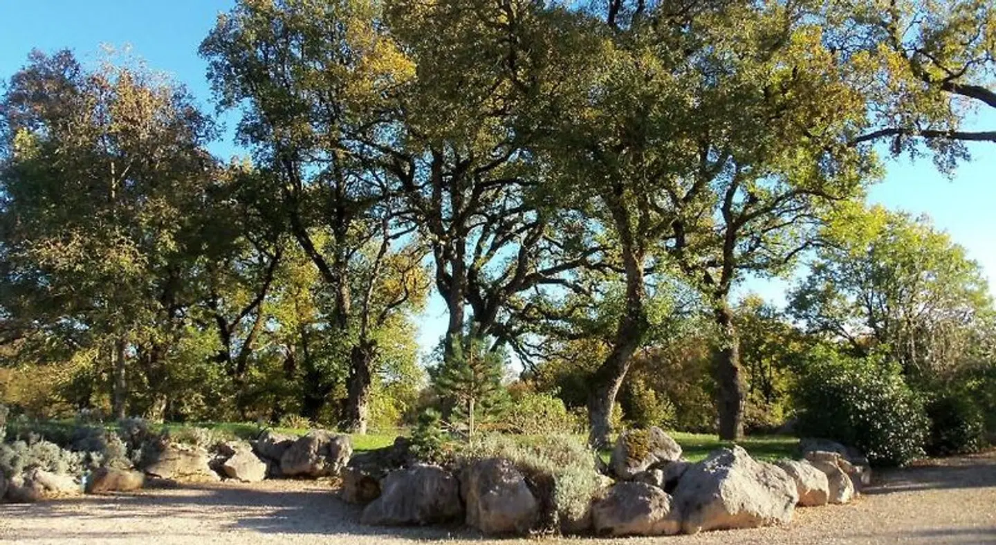 Chambres et Jardin de Pierres LANDSCAPE