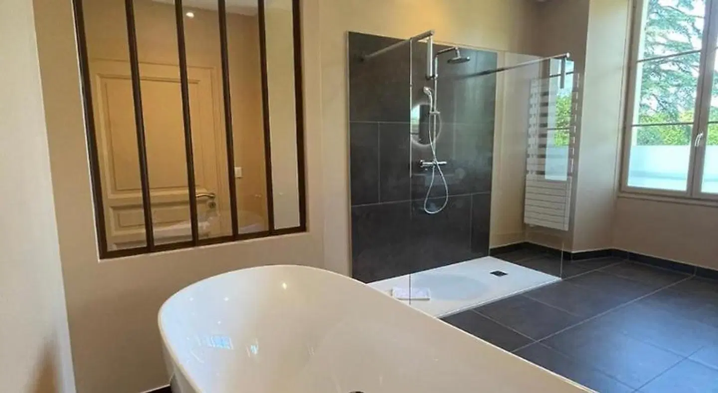 Le Manoir des Cèdres Badezimmer