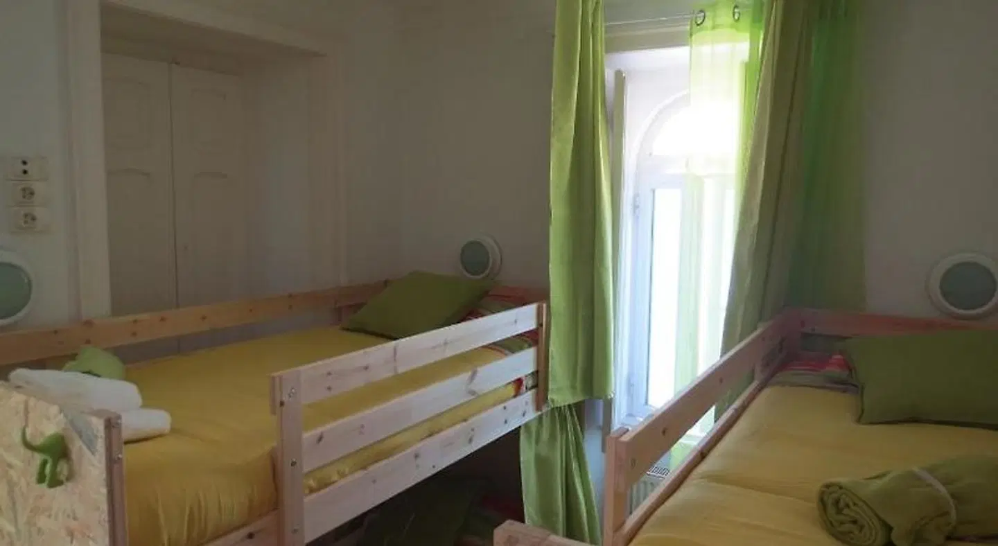 White House Lisbon Hostel Badezimmer