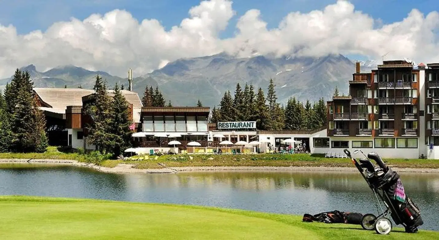 Mercure Courchevel EXTERIOR
