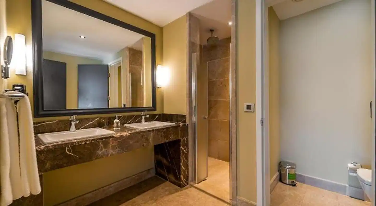 Jiva Beach Resort Badezimmer
