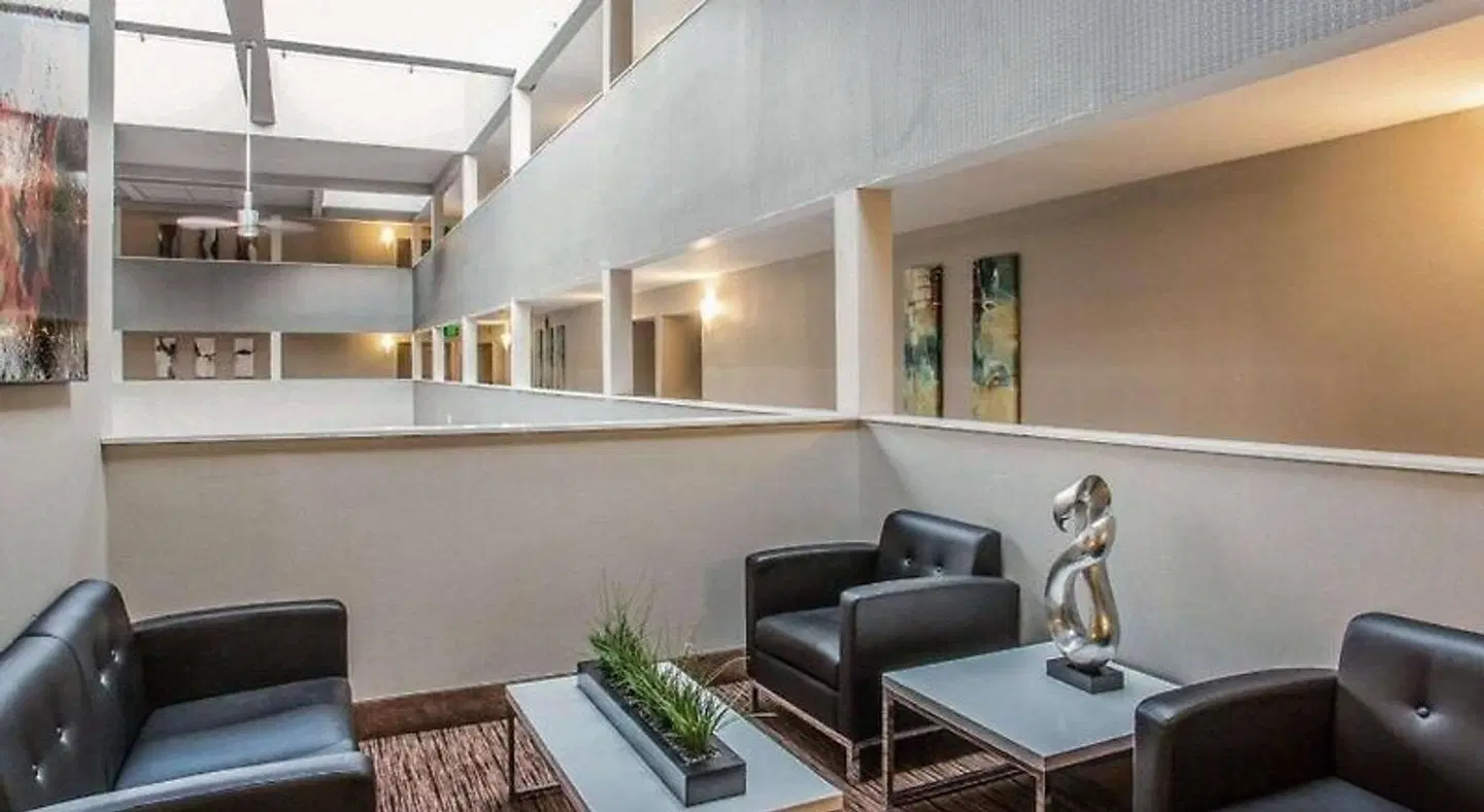 Quality Suites Nashville Airport LOUNGE_LOBBY