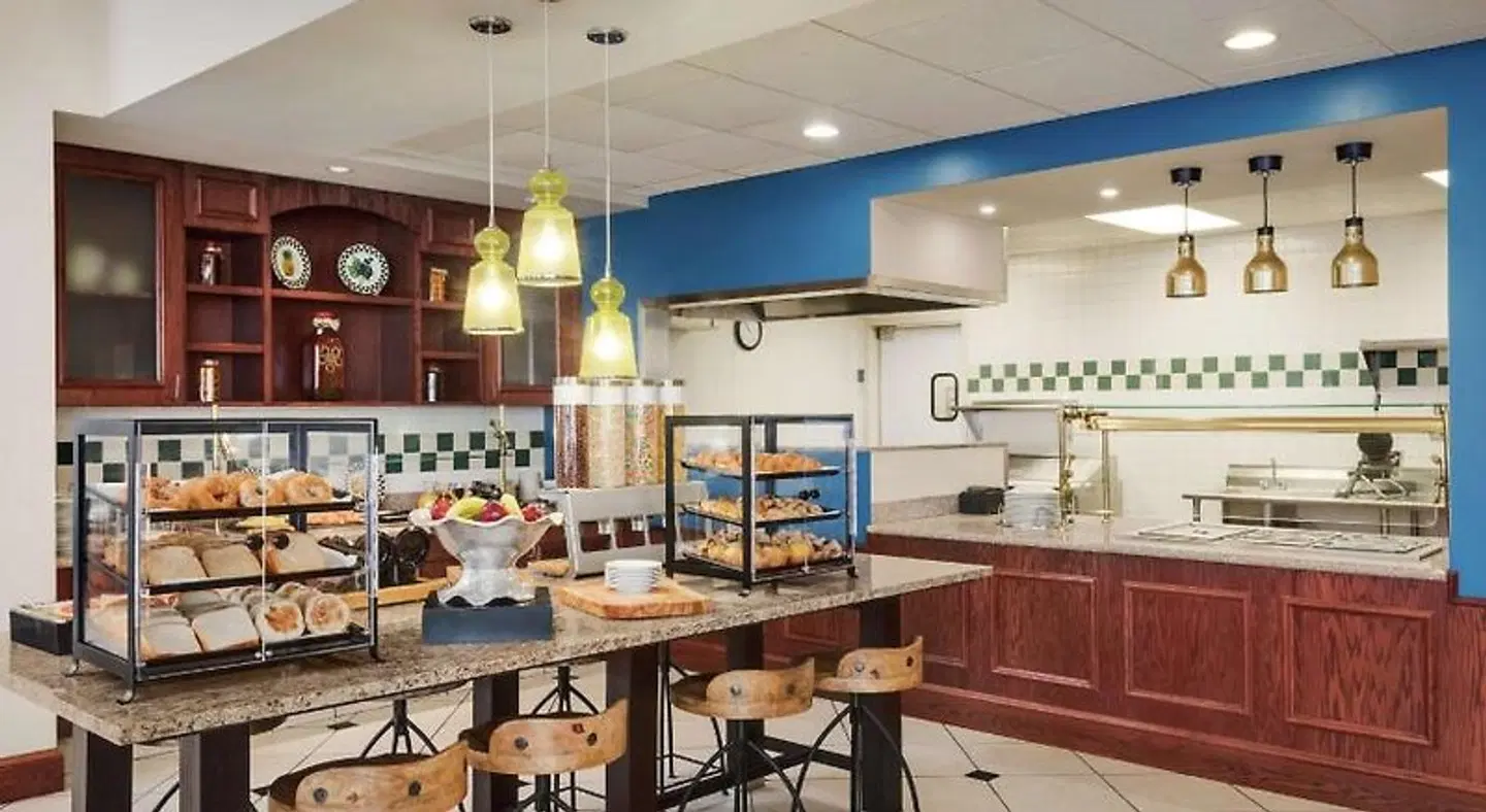 Hilton Garden Inn Dubuque Downtown Restaurant