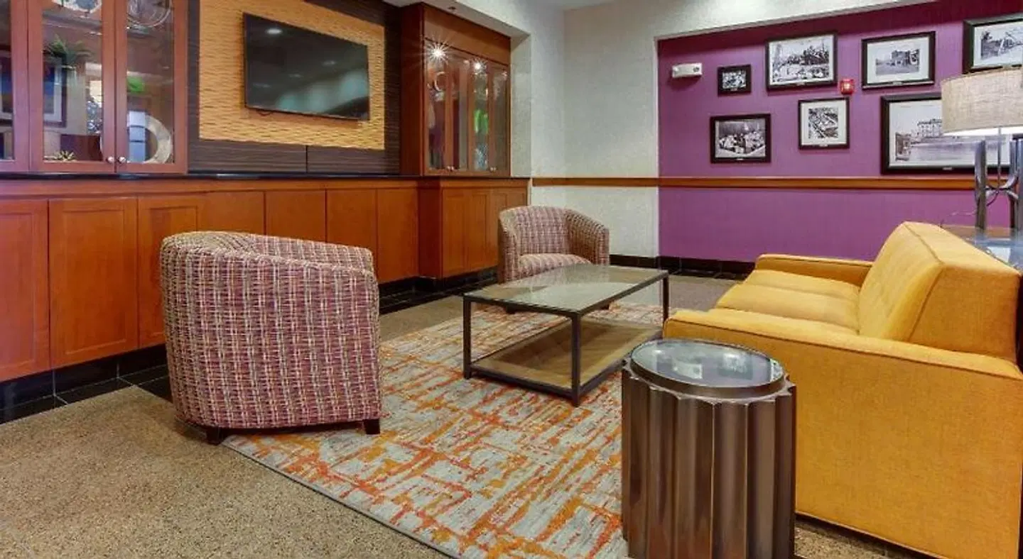 Drury Inn & Suites West Des Moines LOUNGE_LOBBY