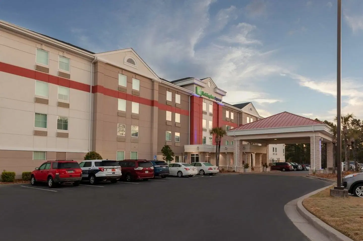 Holiday Inn Express Myrtle Beach-Broadway@The Bch by IHG EXTERIOR
