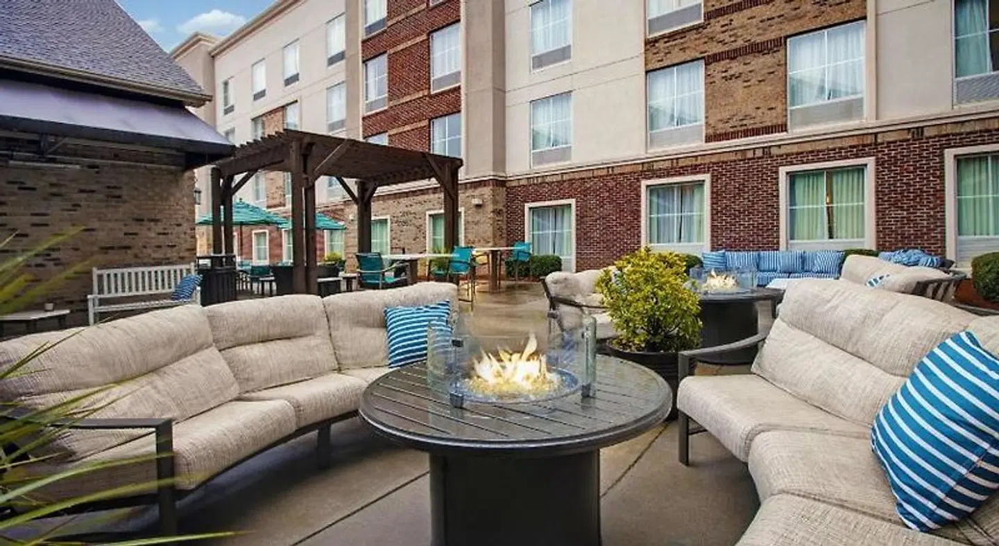 Homewood Suites by Hilton Charlotte/Ayrsley, NC Terrasse