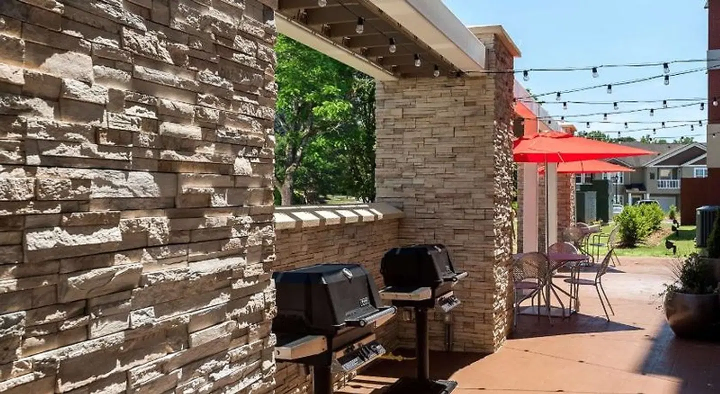 Home2 Suites by Hilton Charlotte University Research Park Terrasse