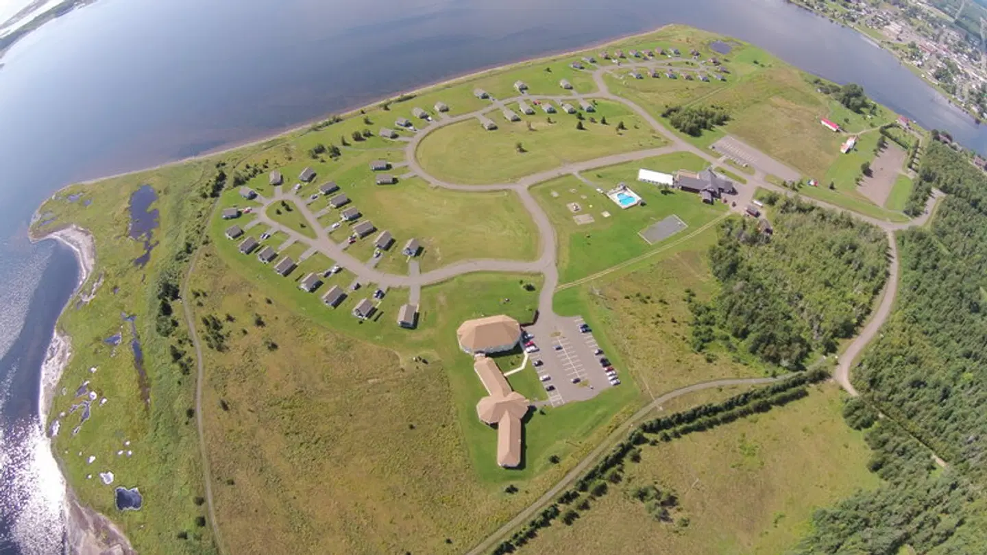 Villegiature Deux Rivieres Resort SPORTS_AND_LEISURE