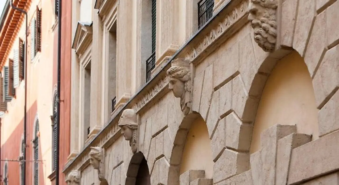 Oriana Suites Verona EXTERIOR