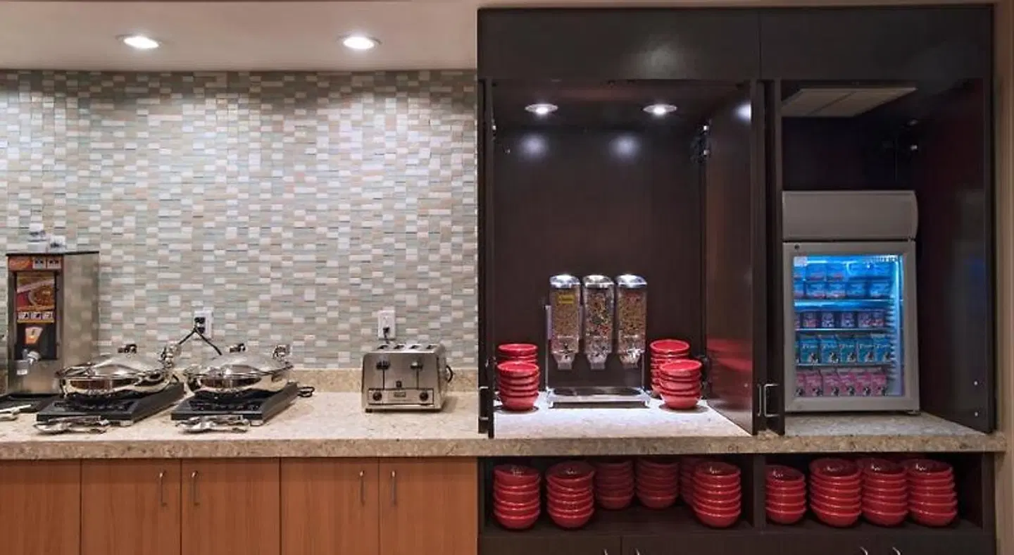TownePlace Suites by Marriott Des Moines West/Jordan Creek Bar