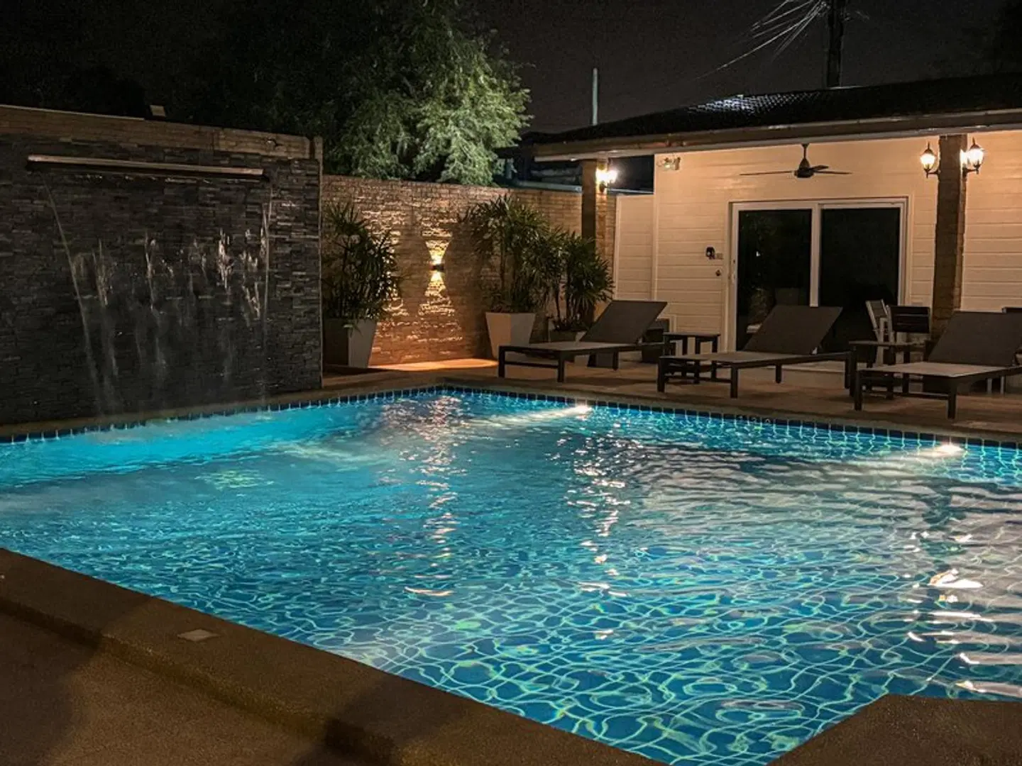 Mangoes Motel Hallenbad