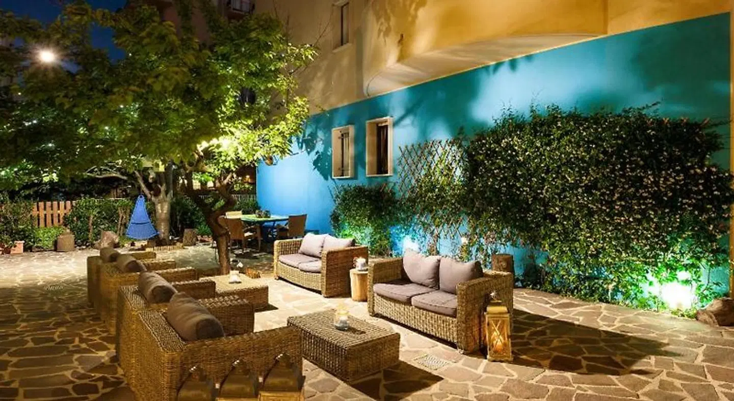 Napoleon LOUNGE_LOBBY