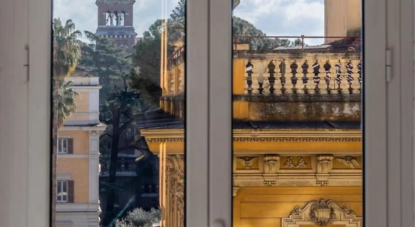Suite in Rome Veneto EXTERIOR