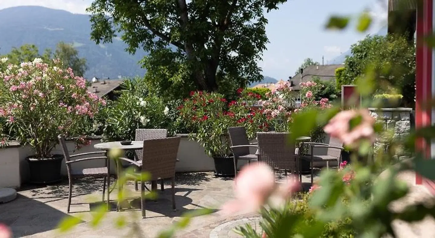 Garni Juval Garten