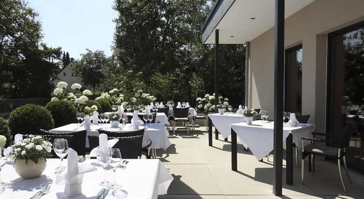Hiller Restaurant